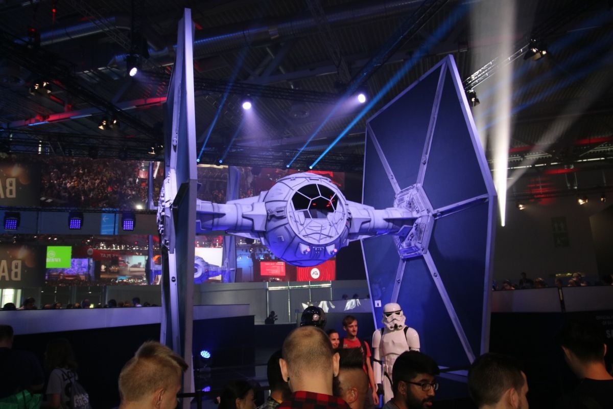 Gamescom-2017-05_4bpd.jpg
